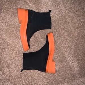 Andre Assous Esther Boot